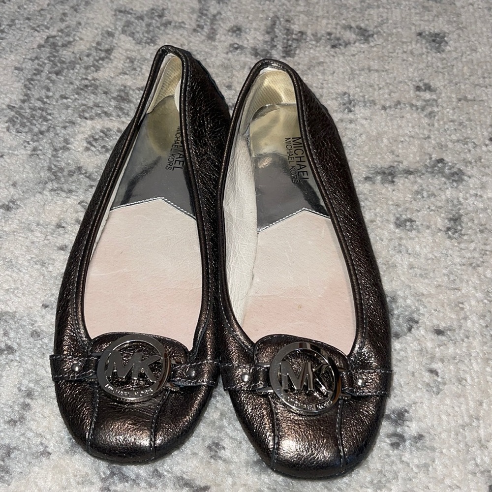 Michael Kors flats. Size 9.5. Good condition